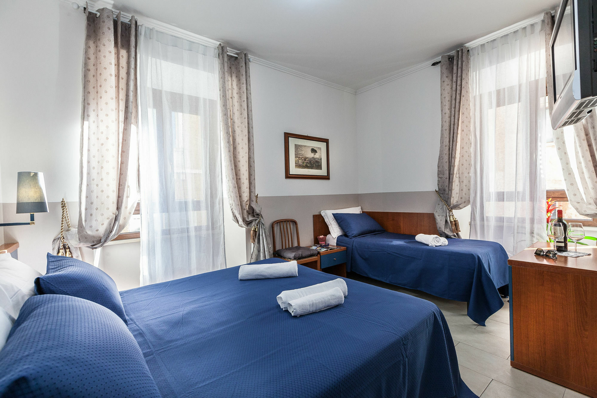 Ora Guest House Рим Екстериор снимка