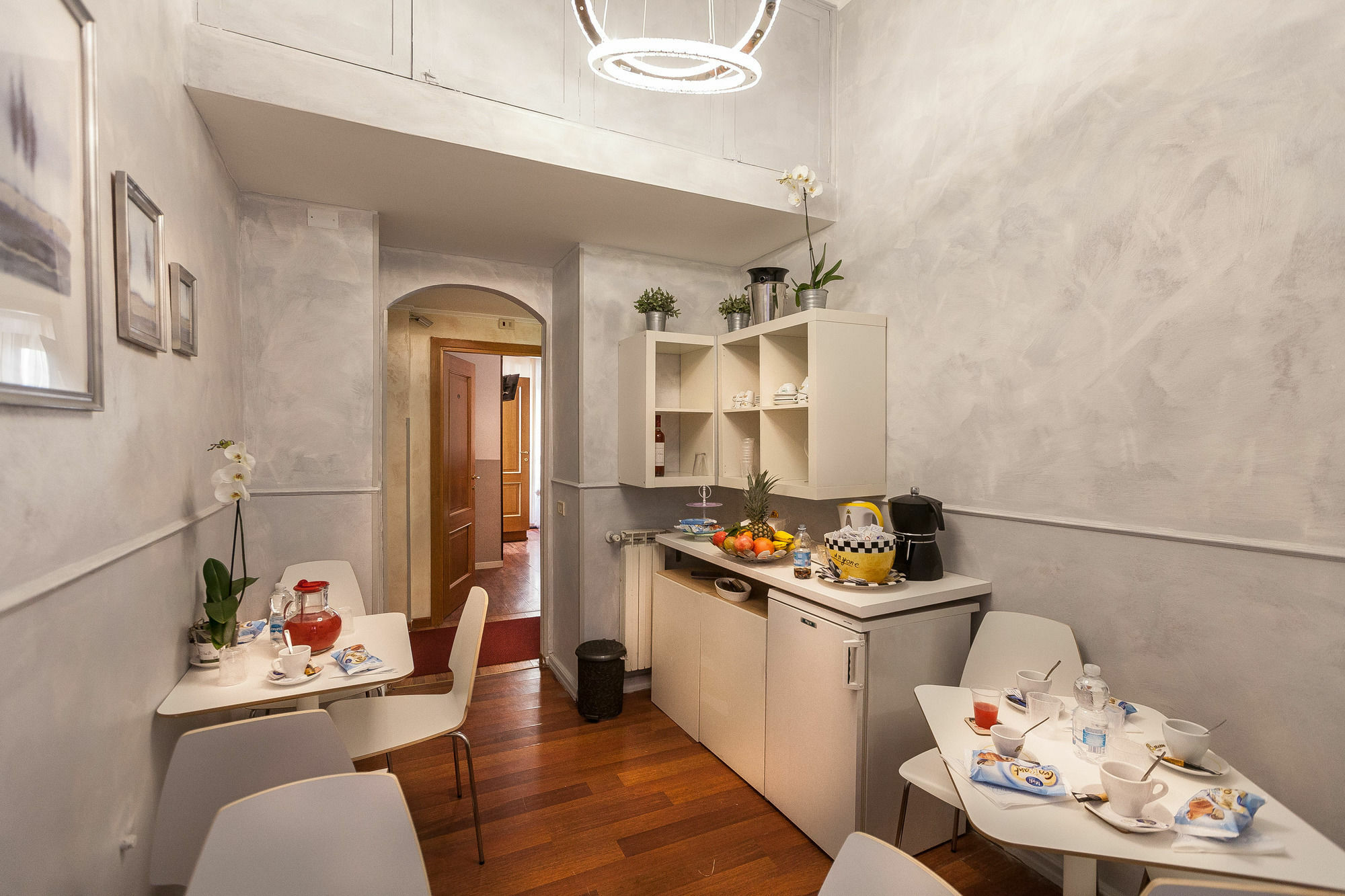 Ora Guest House Рим Екстериор снимка