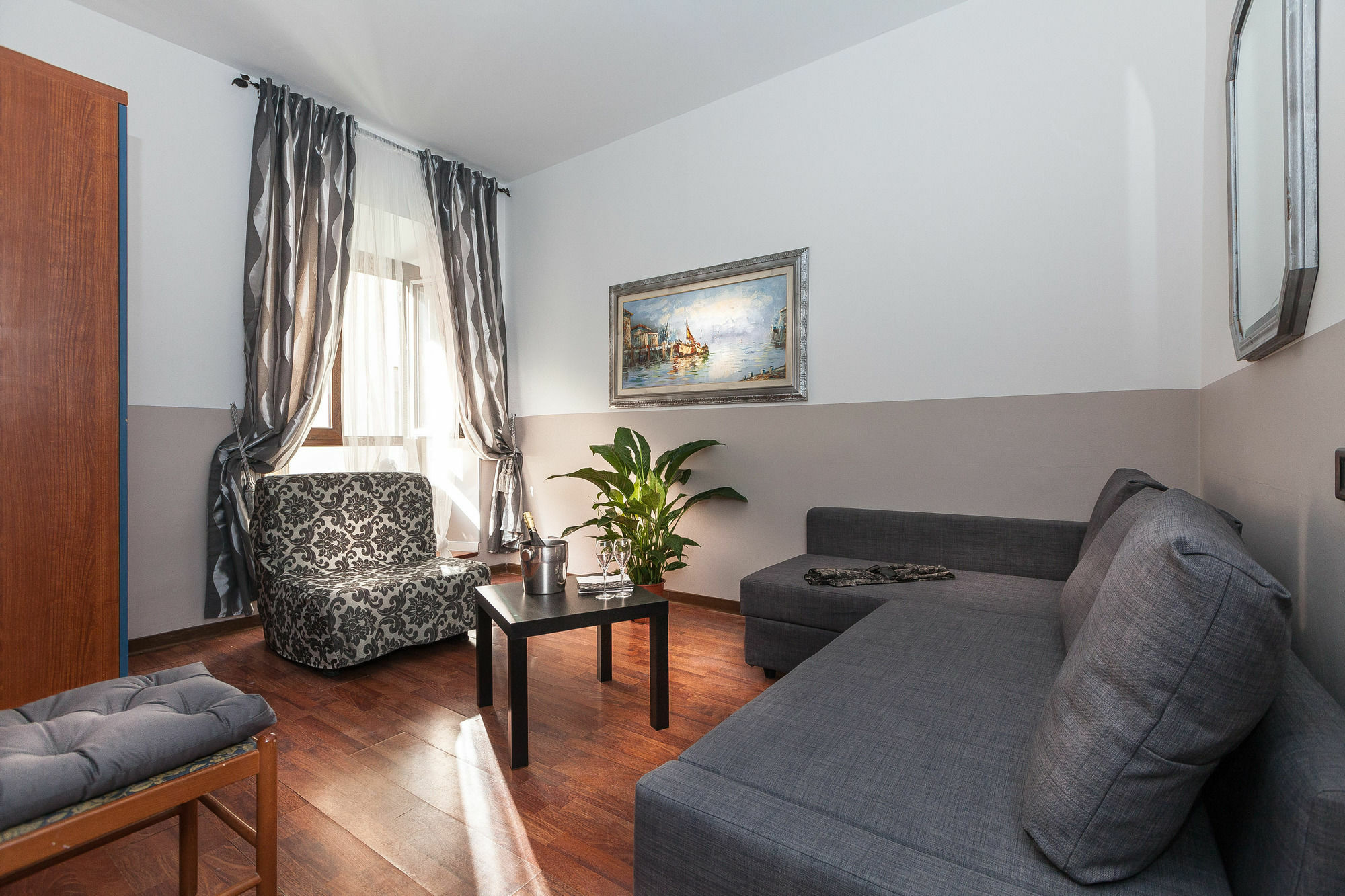 Ora Guest House Рим Екстериор снимка