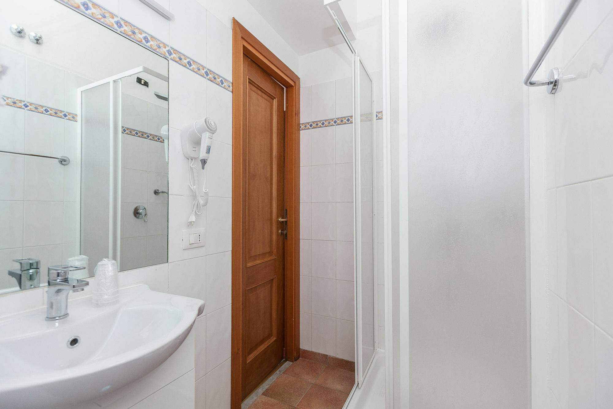 Ora Guest House Рим Екстериор снимка